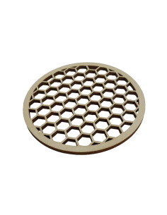 Posavasos de madera con diseño calado de panal de abejas