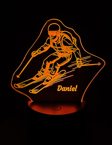 lámpara LED personalizada con esquiador grabado y nombre Daniel