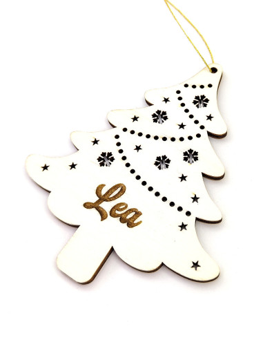Adorno navideño en forma de árbol con nombre personalizado y detalles decorativos