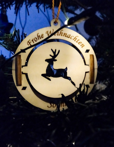 Personalisierter Rentier-Anhänger für den Weihnachtsbaum mit zwei Textfeldern