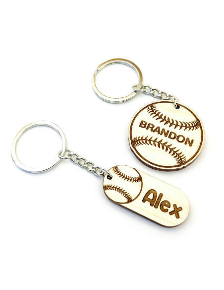 Deux modèles de porte-clés baseball avec prénom personnalisable