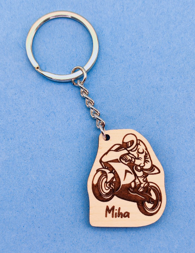 Portachiavi con motociclista sportivo e nome inciso