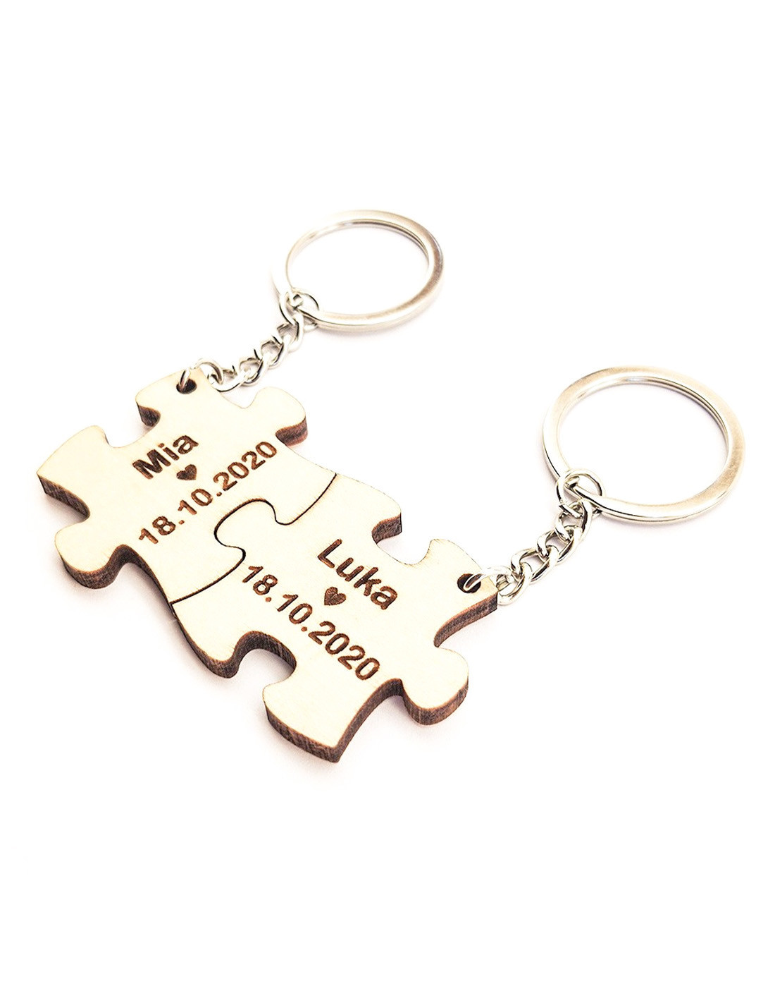 Laser-Engraved Wooden Heart Keychain For Couples – LOVE Puzzle – Romantic Gift For Boyfriends, Anniversary, Valentine's Day