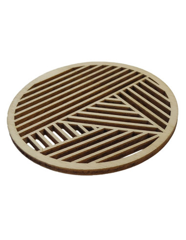 Houten onderzetter met schuine geometrische lijnpatroon