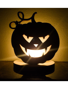 Leseni svečnik v obliki strašljive halloween buče 2