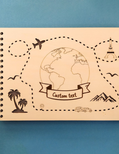 Personalisiertes Reisealbum mit Weltkarten-Design und Gravur