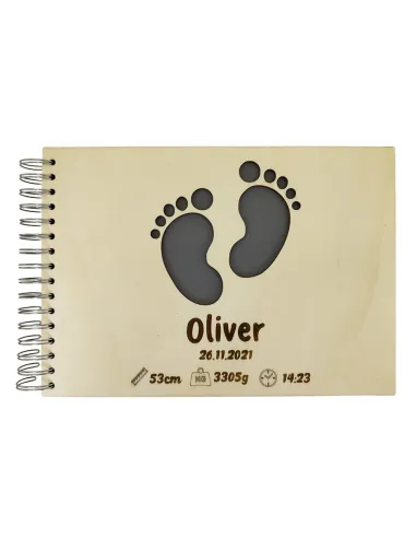 Baby-Fotoalbum mit Holzcover und Fußabdruck-Motiv