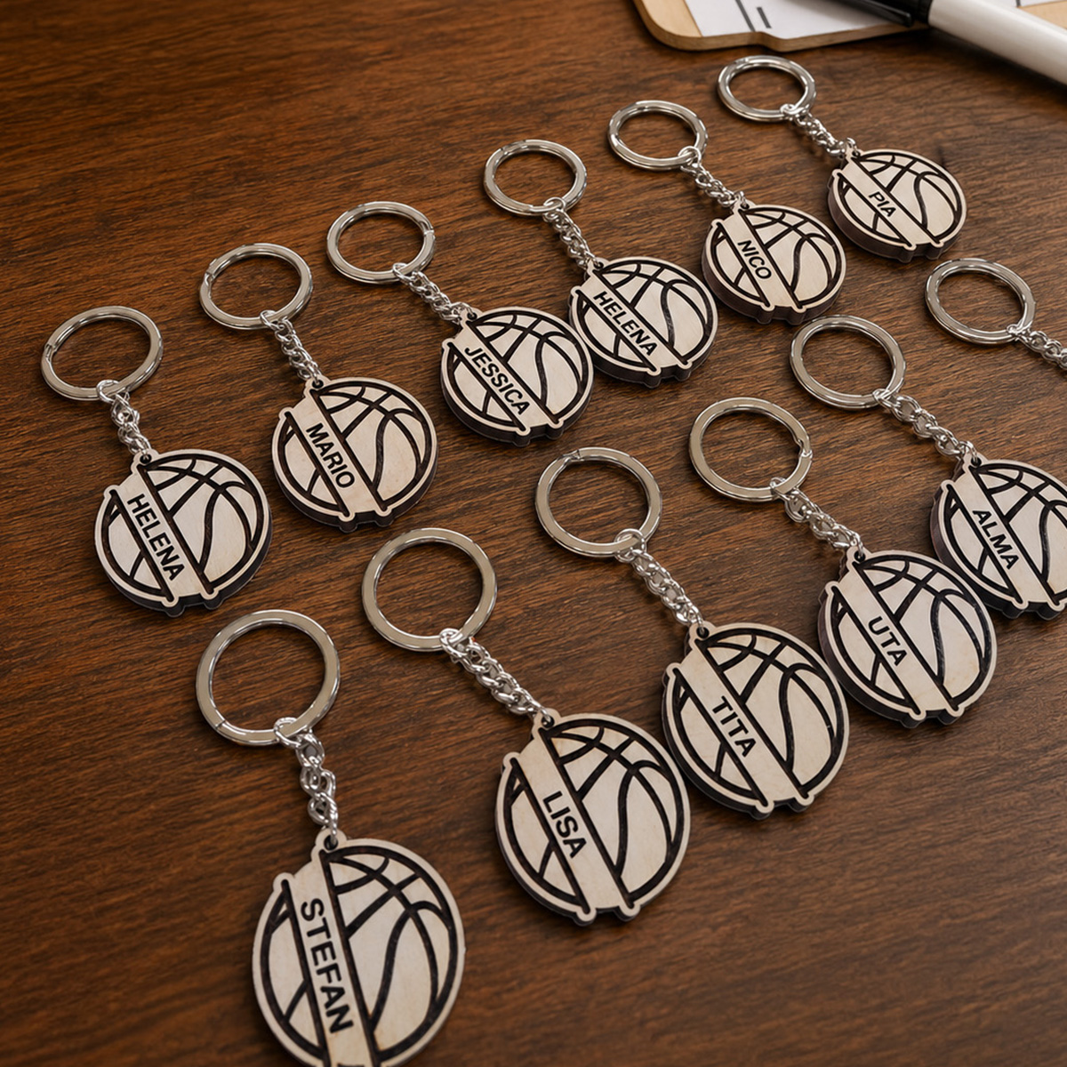 Set de llaveros de baloncesto personalizados con nombres