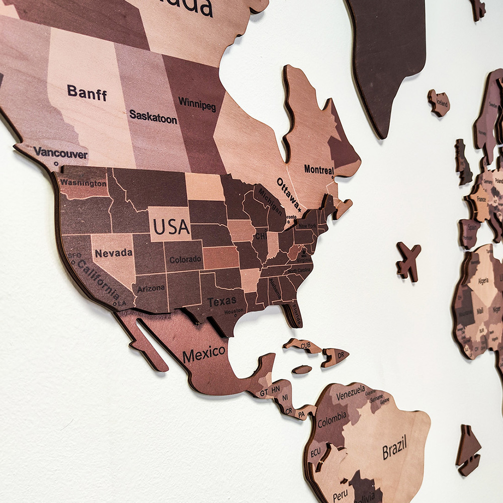 Carte du monde murale en bois avec noms de pays imprimés